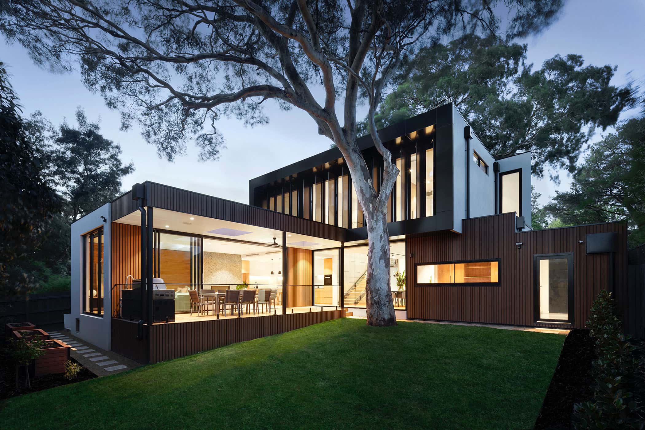 Construction d'une maison moderne par un architecte